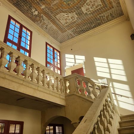 Uzes, Au Coeur Du Centre Medieval La Boussole D'Uzes, Appartement De Caractere Du XVII -Eme Siecle エクステリア 写真